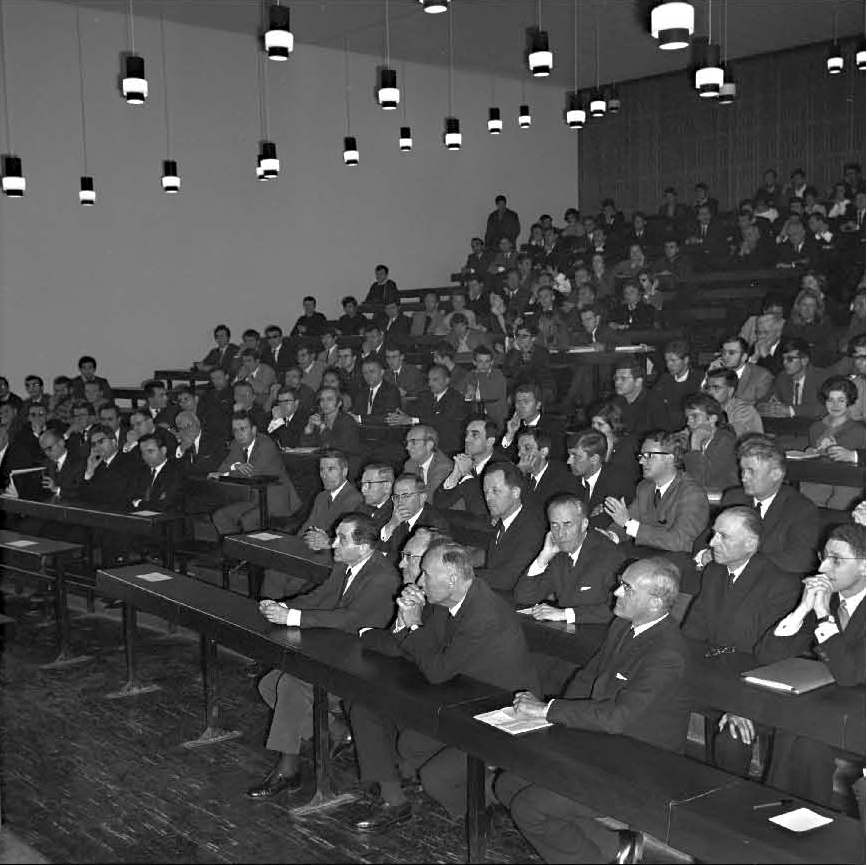Pierre Mendès-France at the front of the audience in Amphi A (1967)
