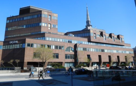 Université du Québec à Montréal (UQAM).jpg